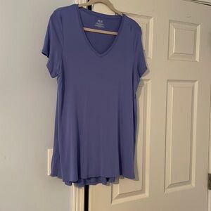 XL Hue brand light blue long tshirt